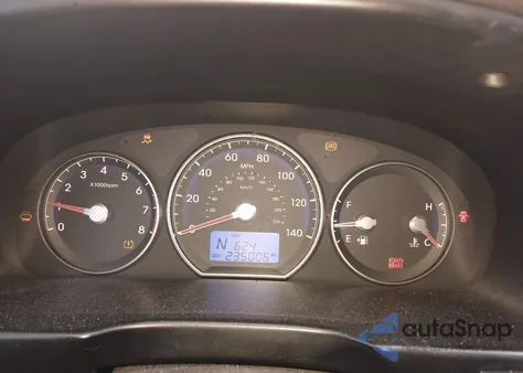 2010 Hyundai Santa Fe Gls z USA, uszkodzony, nr VIN 5NMSGDAB2AH366572